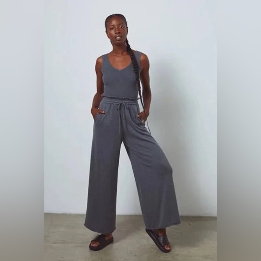 Lunya restful wide leg pant size small charcoal